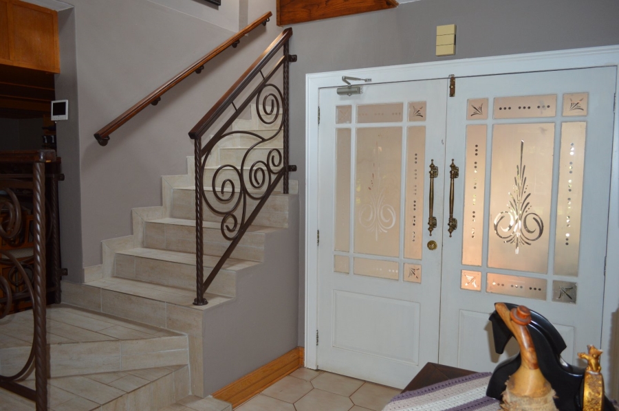 4 Bedroom Property for Sale in Wilkoppies North West